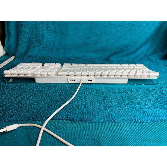 apple keyboard M9034LL/A white clear wired USB - Picture 6 of 12